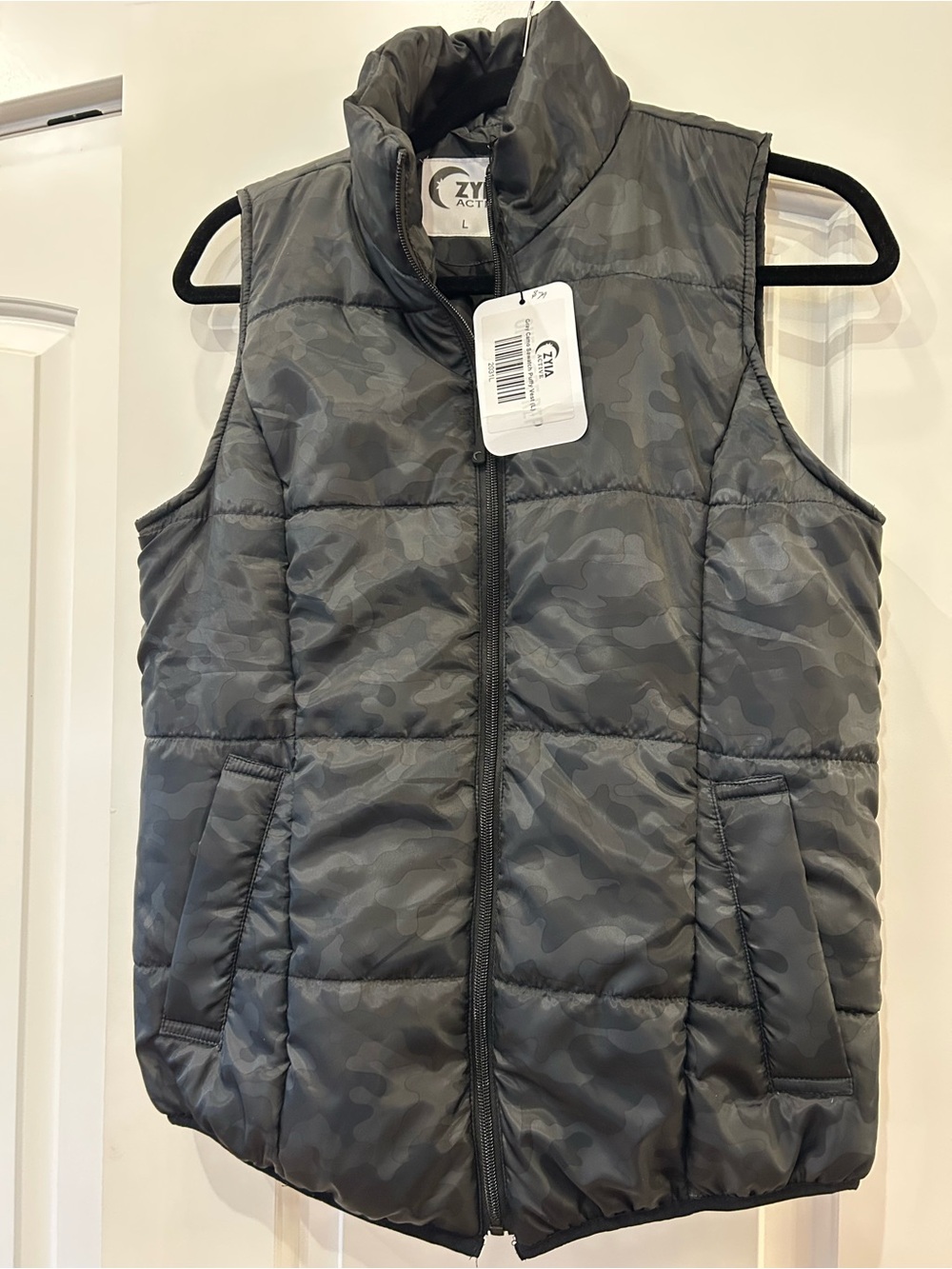 ZYIA Gray Camo Sawatch Puffy Vest
